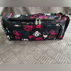 Lug Trolley cosmetic case